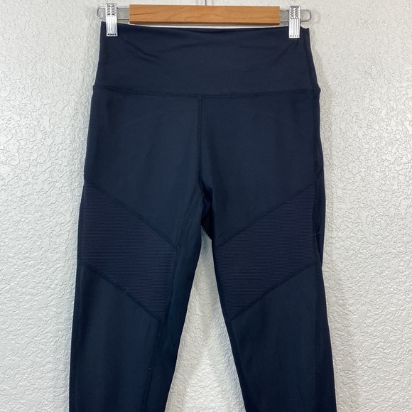 Zyia Momentum Black Moto 7/8 Leggings size 8-10 - Picture 3 of 10